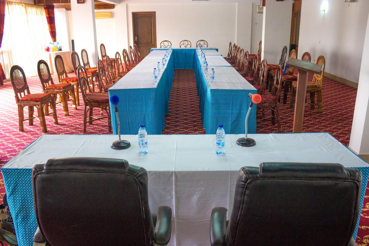Hotel Azur Yaoundé Εξωτερικό φωτογραφία