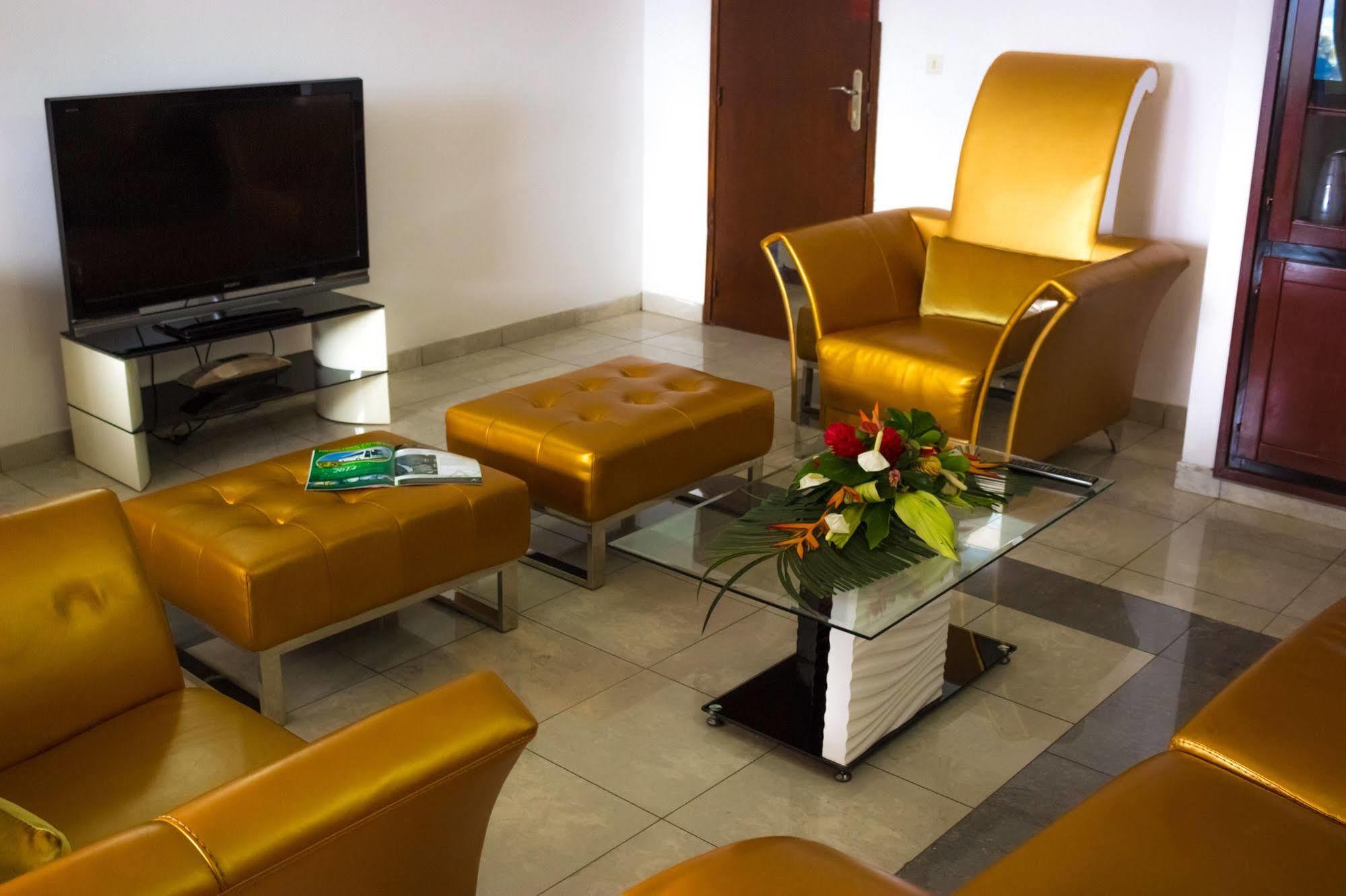 Hotel Azur Yaoundé Εξωτερικό φωτογραφία