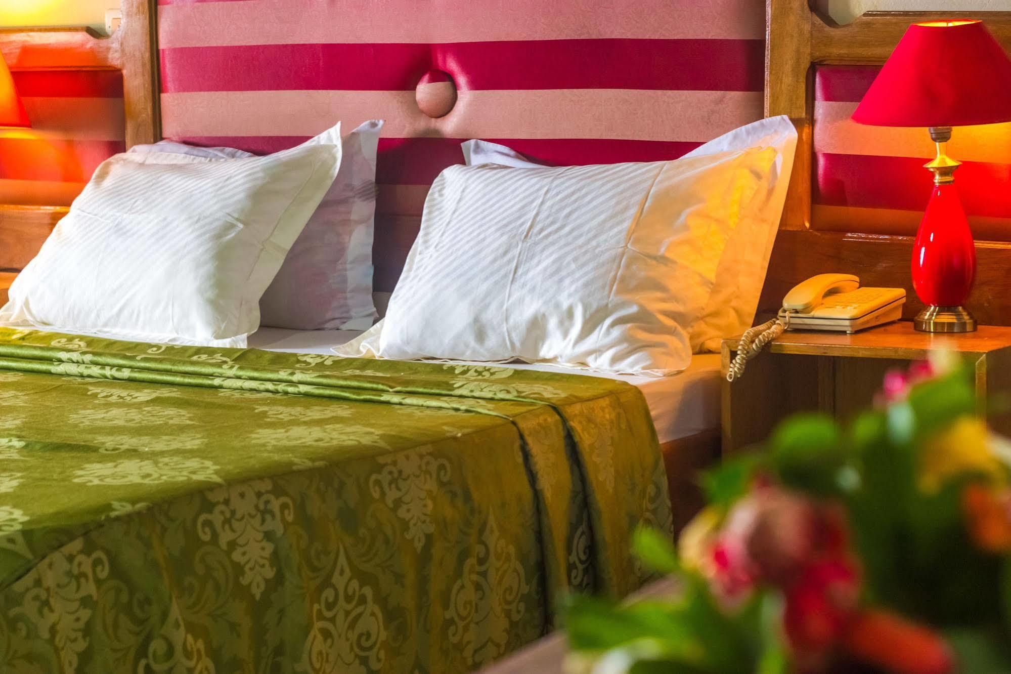 Hotel Azur Yaoundé Εξωτερικό φωτογραφία